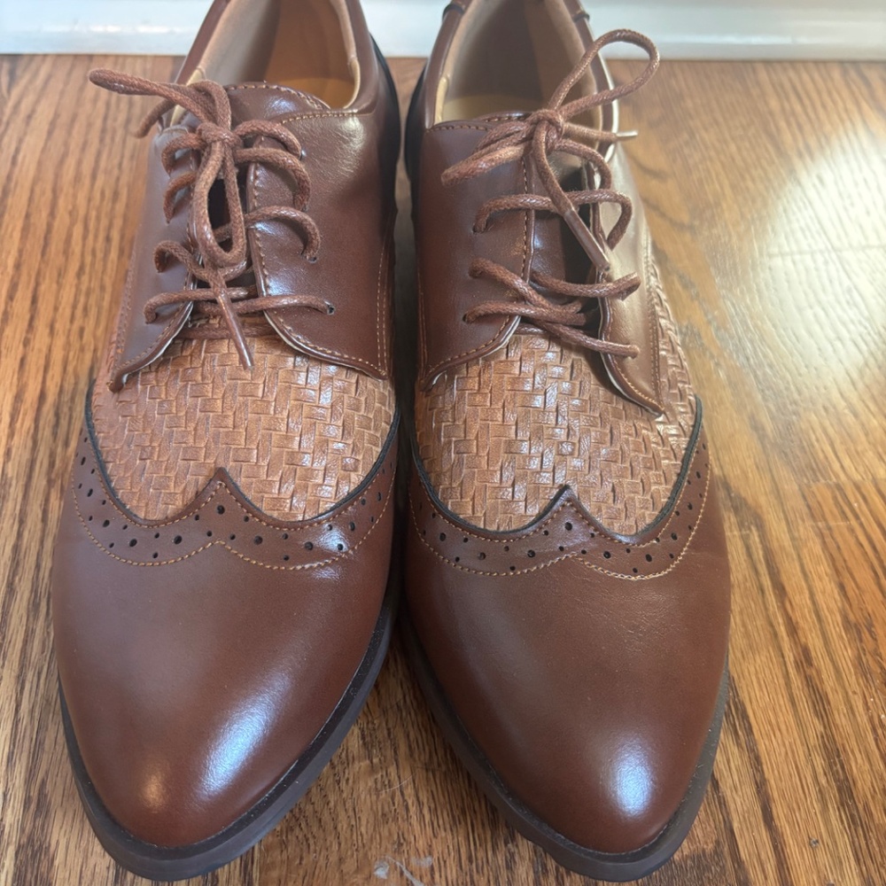 Oxfords - Picture 2 of 4
